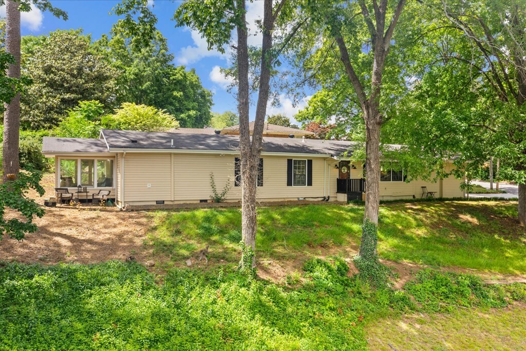 Property Photo: 1004 Linden Drive GA 30720