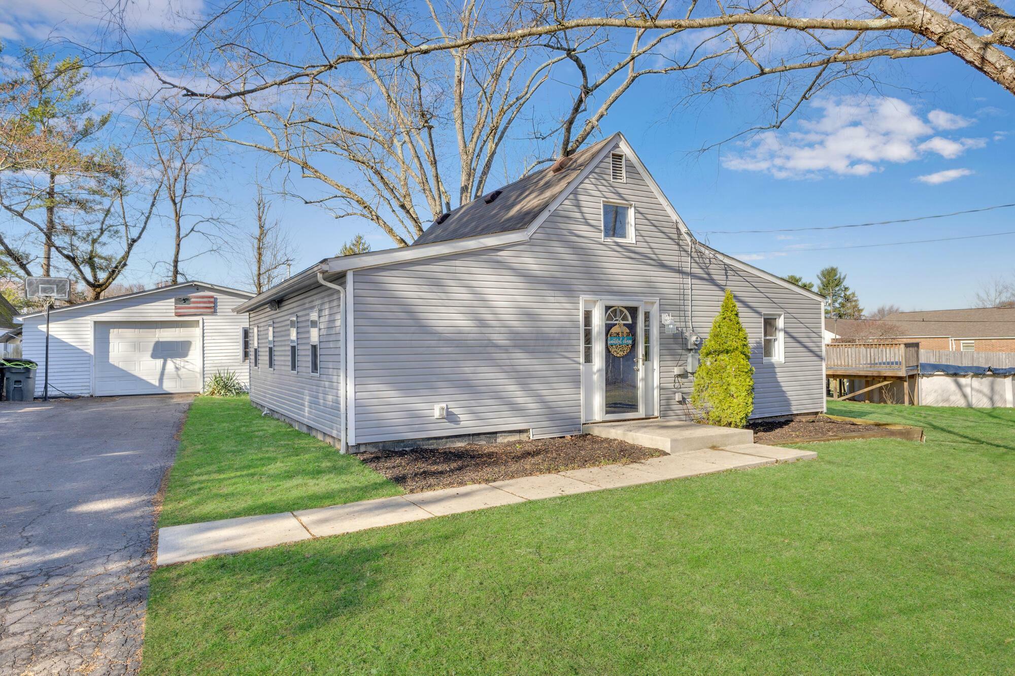 Property Photo: 143 Walnut Street OH 43074