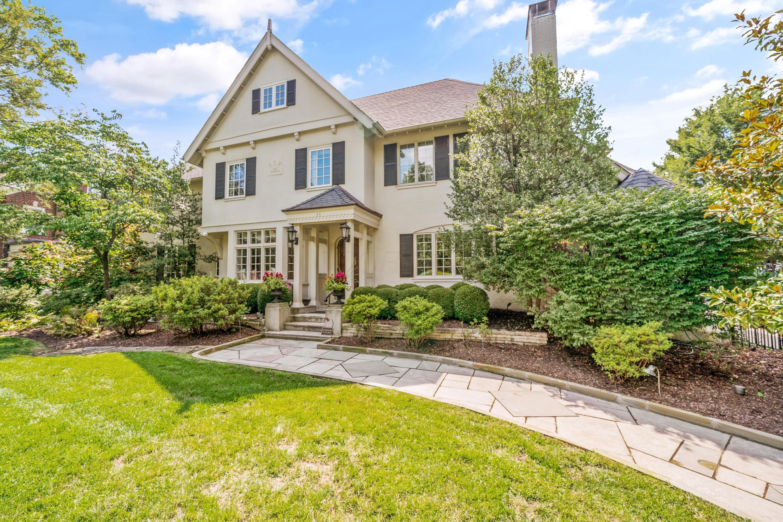 Property Photo: 57 Preston Road OH 43209