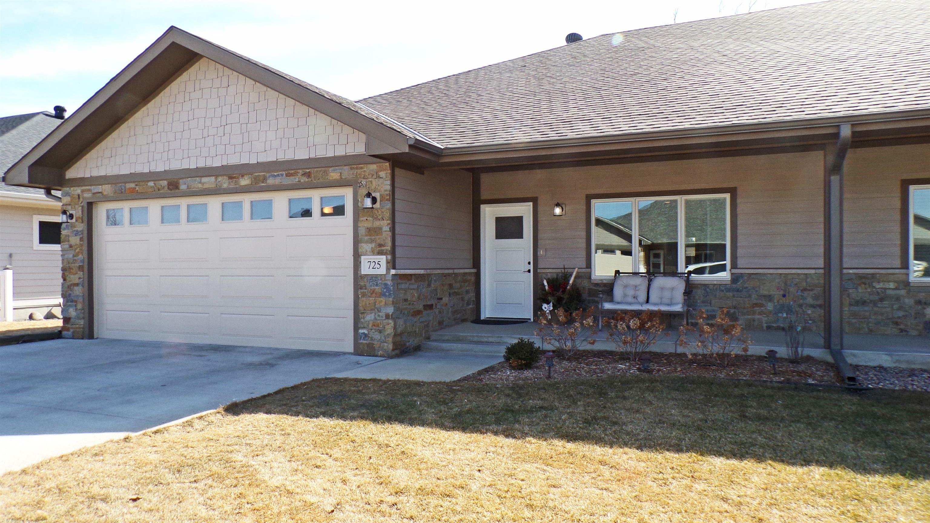 Property Photo: 725 3rd Street NE 68601