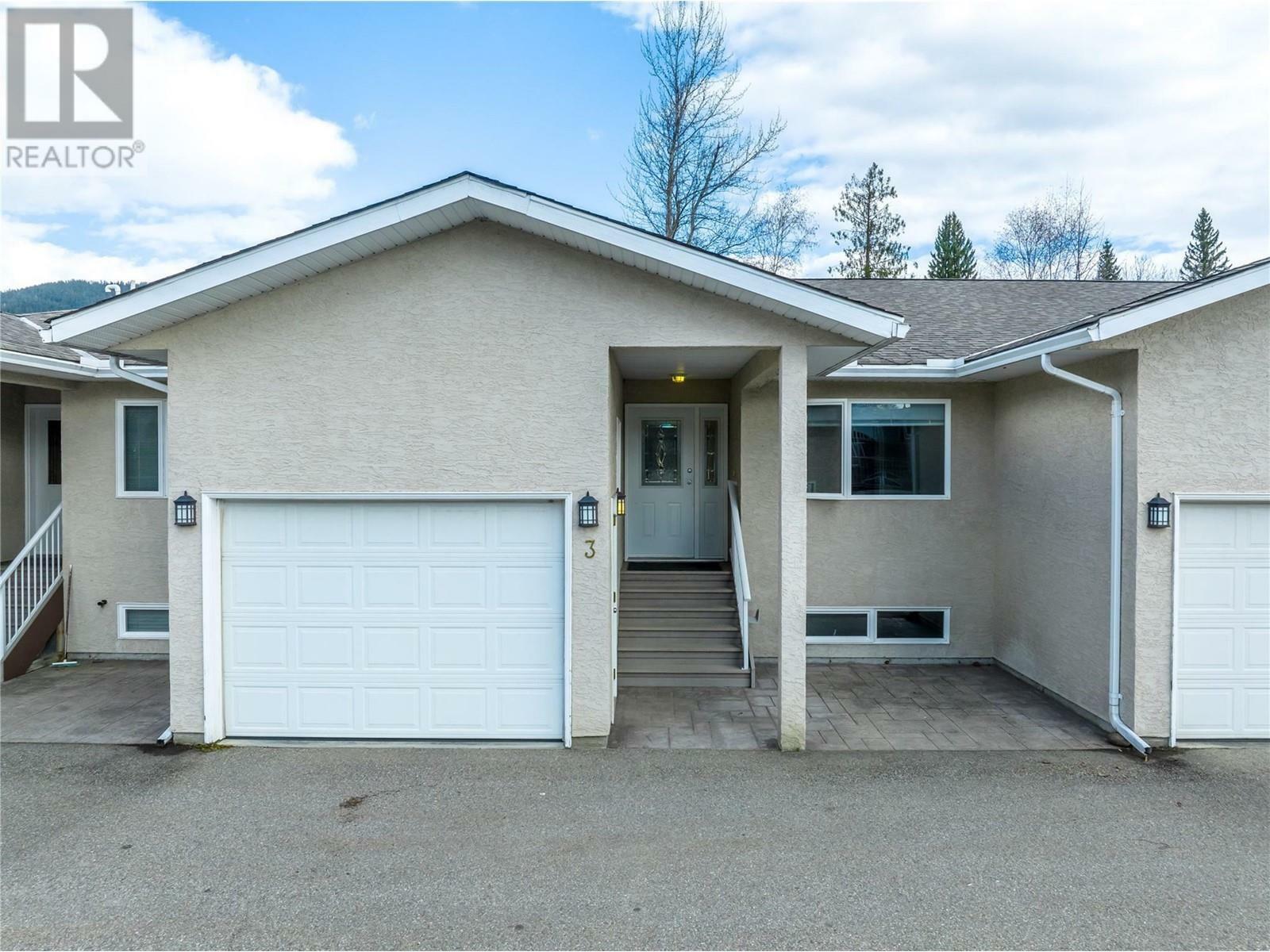 Property Photo: 151 Columbia Park Drive 3 BC V0E 2S0