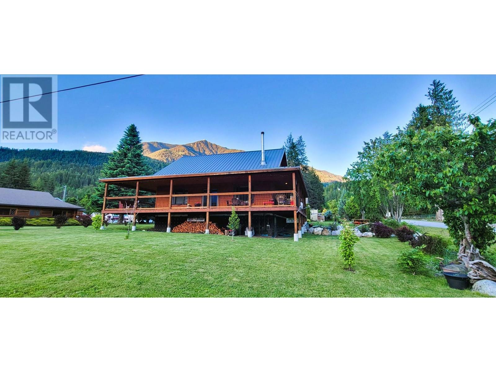 Photo de la propriété: 502 Turner Street BC V0G 1S0