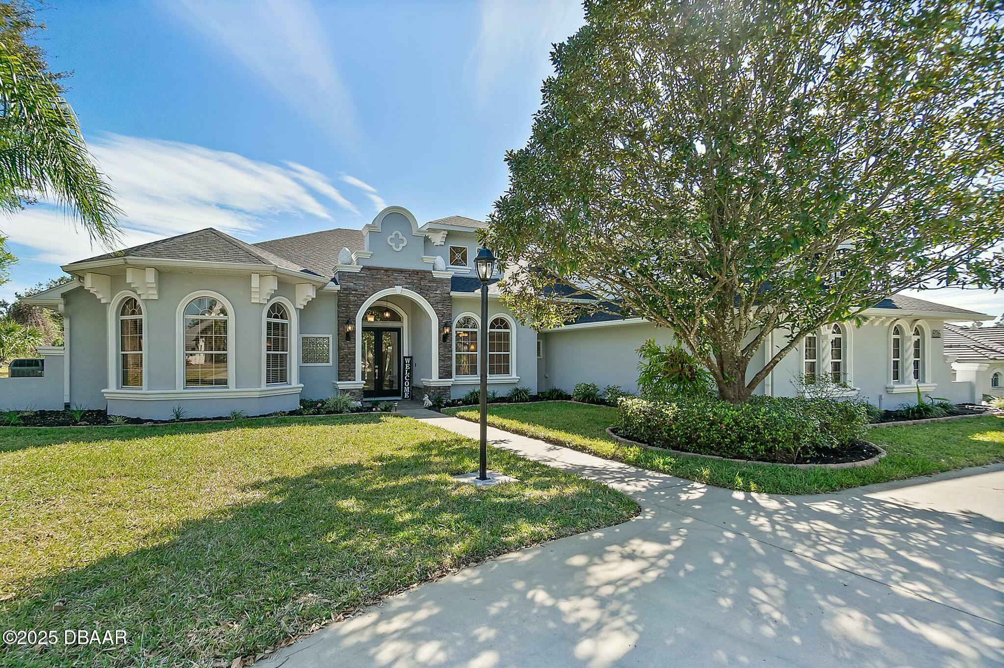 Property Photo:  816 Pheasant Run Court W  FL 32127 