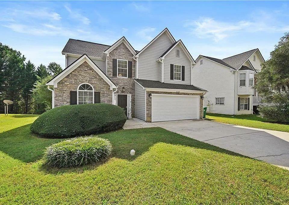 Property Photo: 2133 Creekview Trail GA 30035