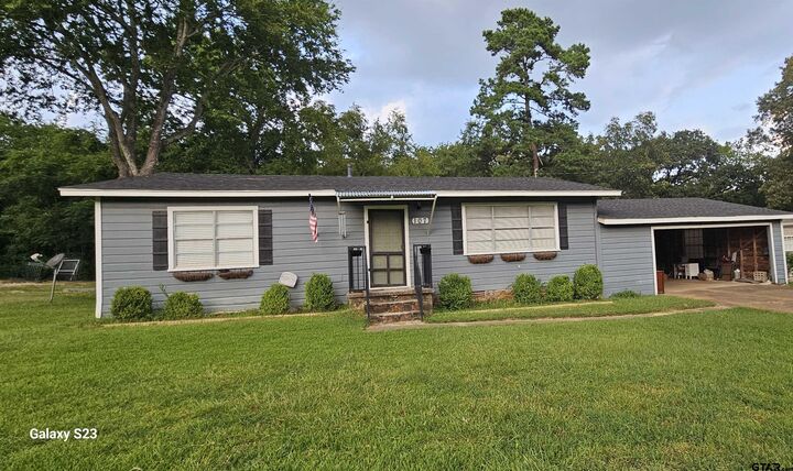 Property Photo:  107 Lado De Loma Drive  TX 75792 
