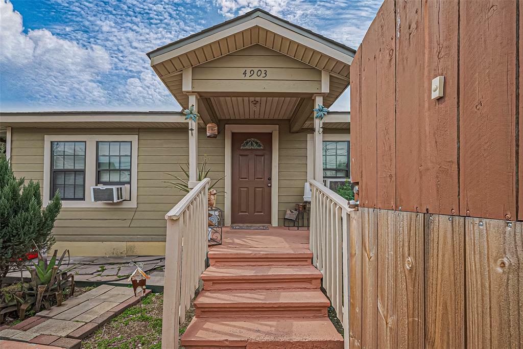 4903 Hoffman Street  Houston TX 77026 photo
