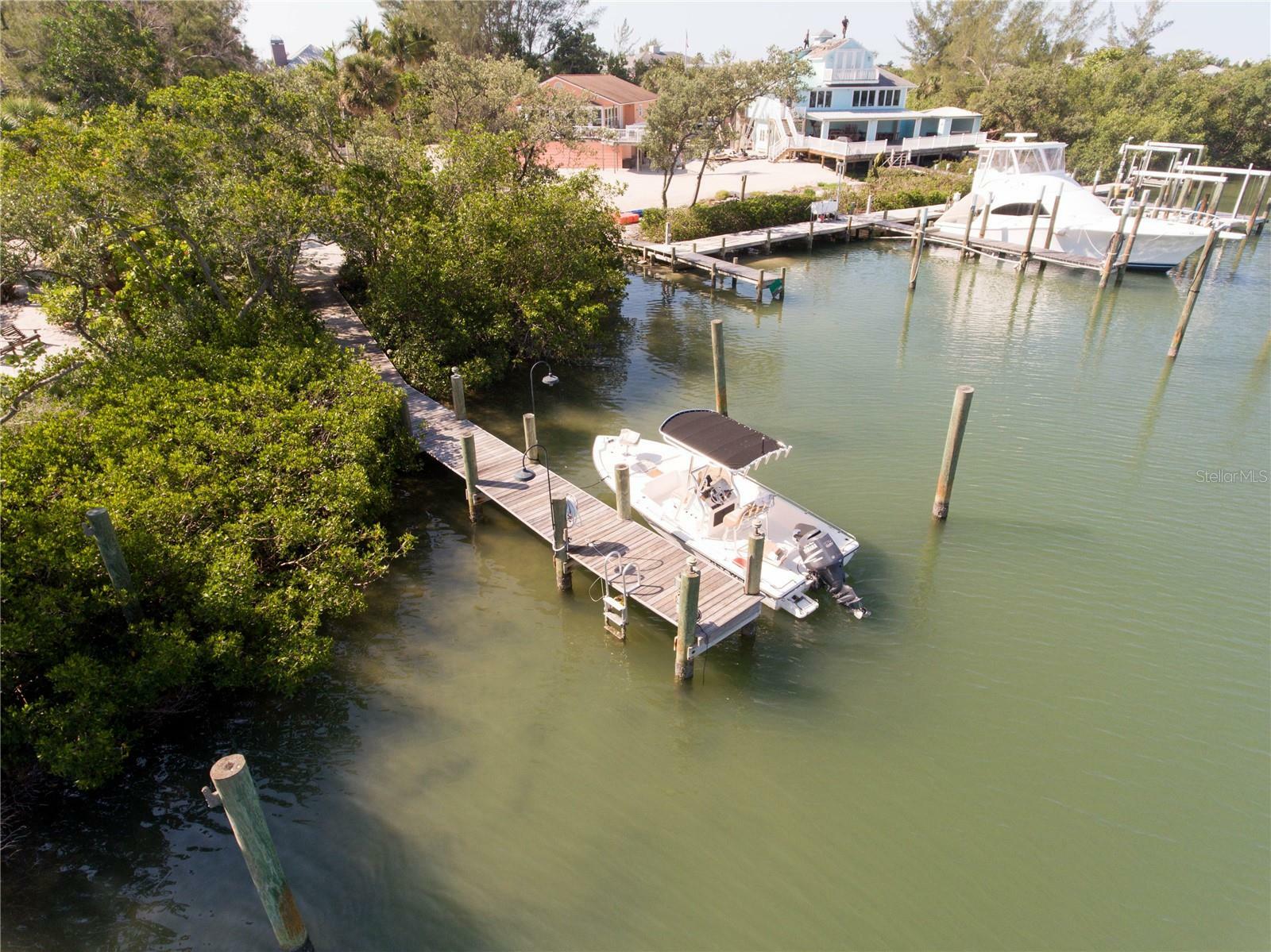 Property Photo:  120 Gasparilla Way  FL 33921 