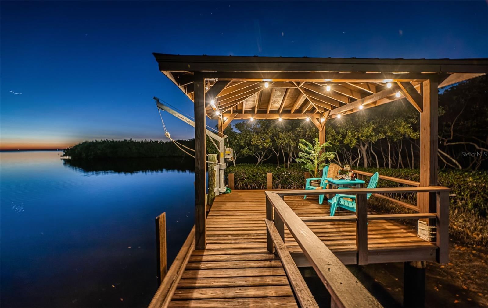 Property Photo:  1616 Sea Breeze Drive  FL 34689 
