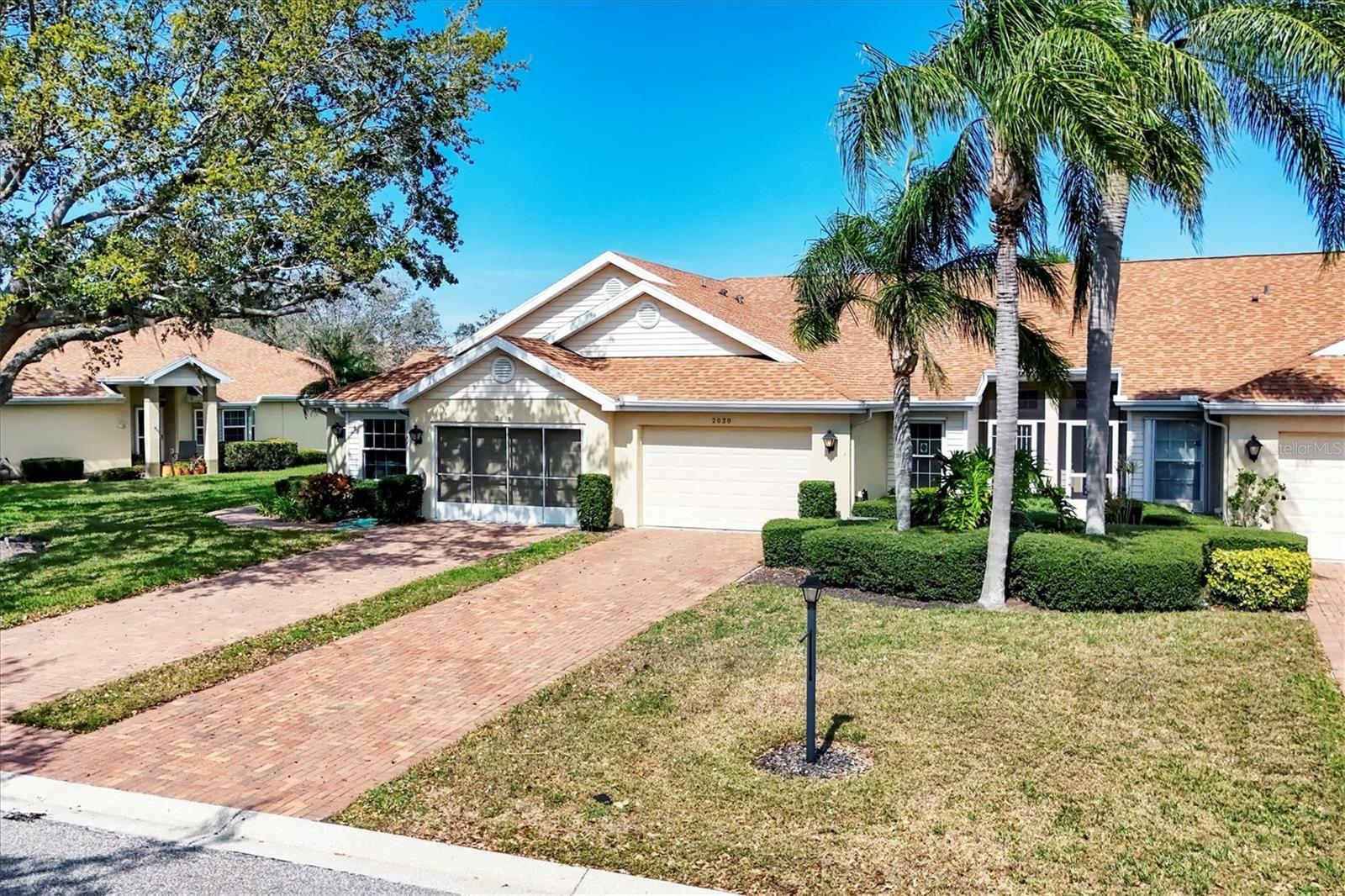 Property Photo:  2020 Nantucket Drive 32  FL 33573 