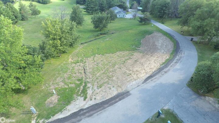 Property Photo:  18 Fore Season Drive  IA 50112 