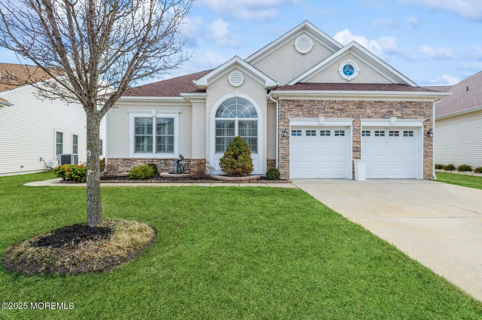 Property Photo:  15 Eagleswood Drive  NJ 08758 