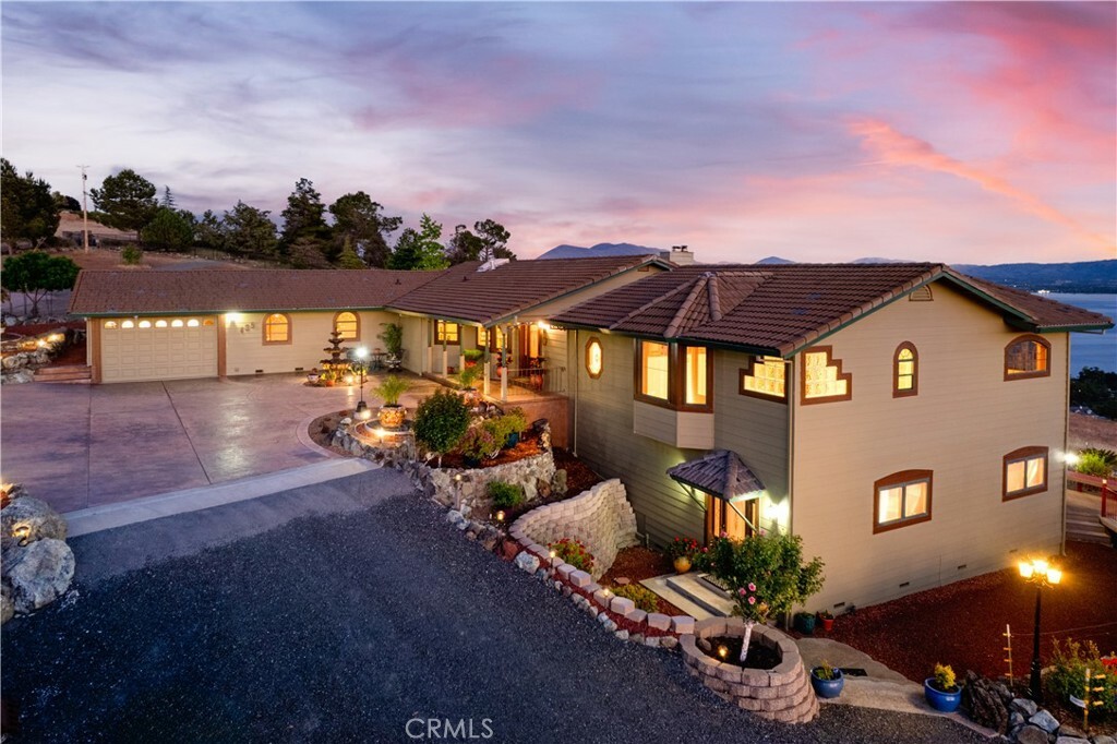 Property Photo:  425 Lake Vista Dr  CA 95453 