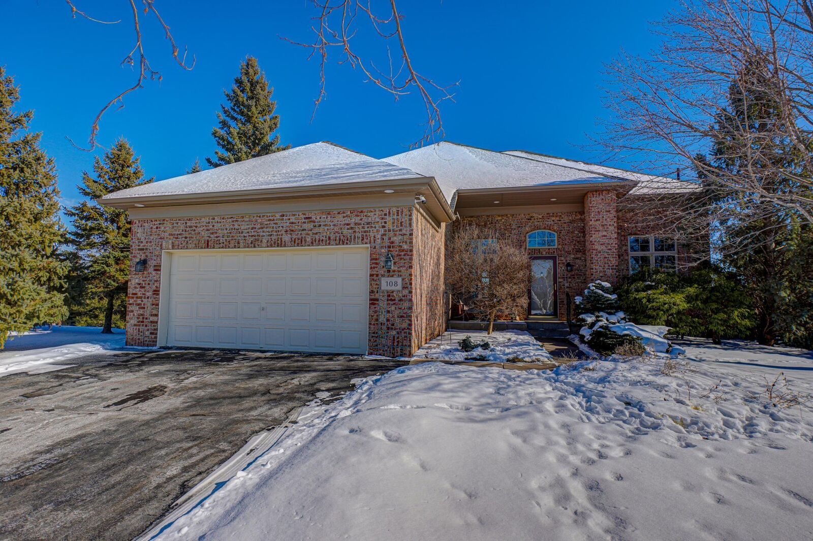 Property Photo:  108 Quail Circle  WI 54016 