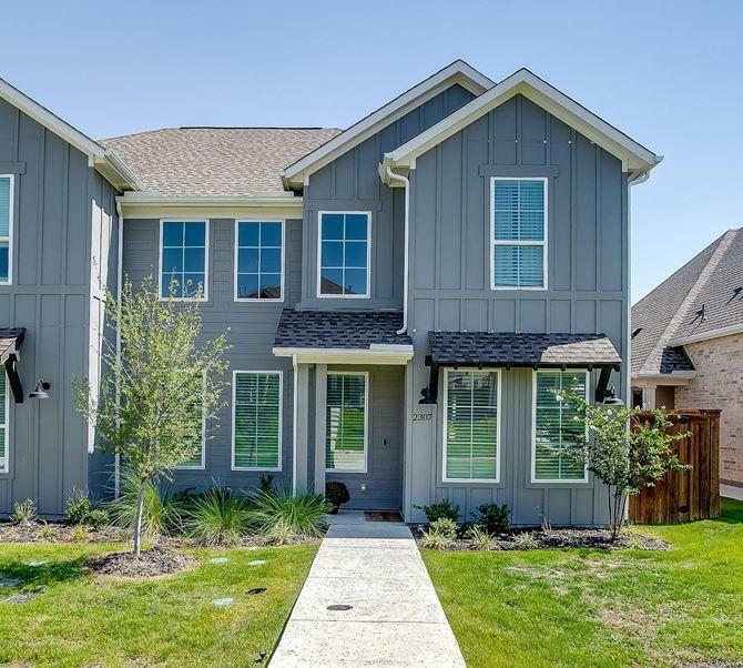 Property Photo: 2307 Offerande Drive TX 76008