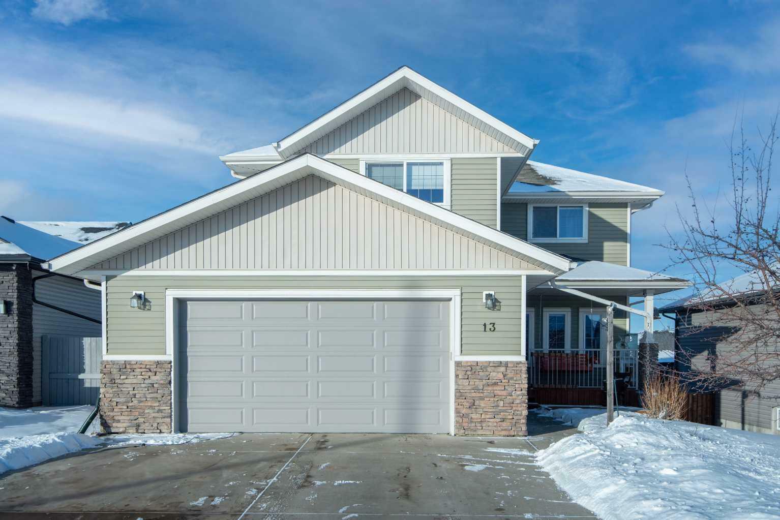 Property Photo:  13 Chinook Street  AB T4M 0B8 