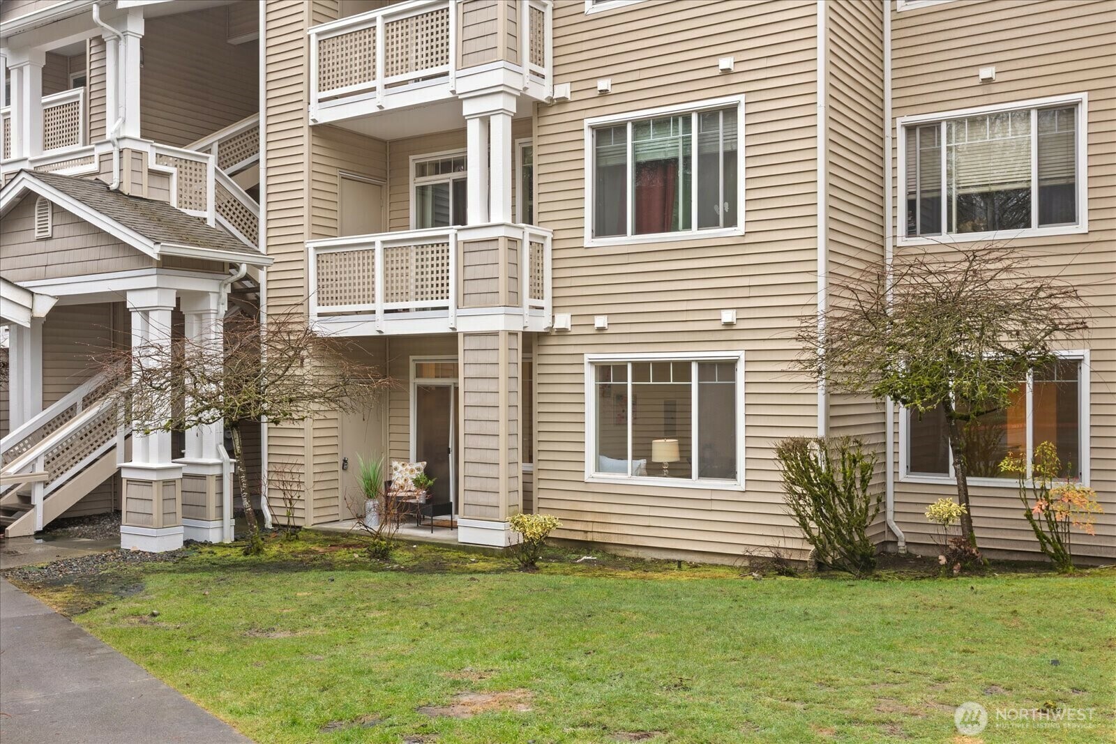 Property Photo:  15300  112th Avenue NE A102  WA 98011 