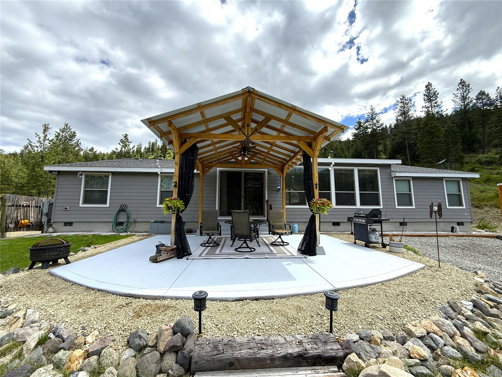 Property Photo: 920 Toroda Creek Road WA 98859