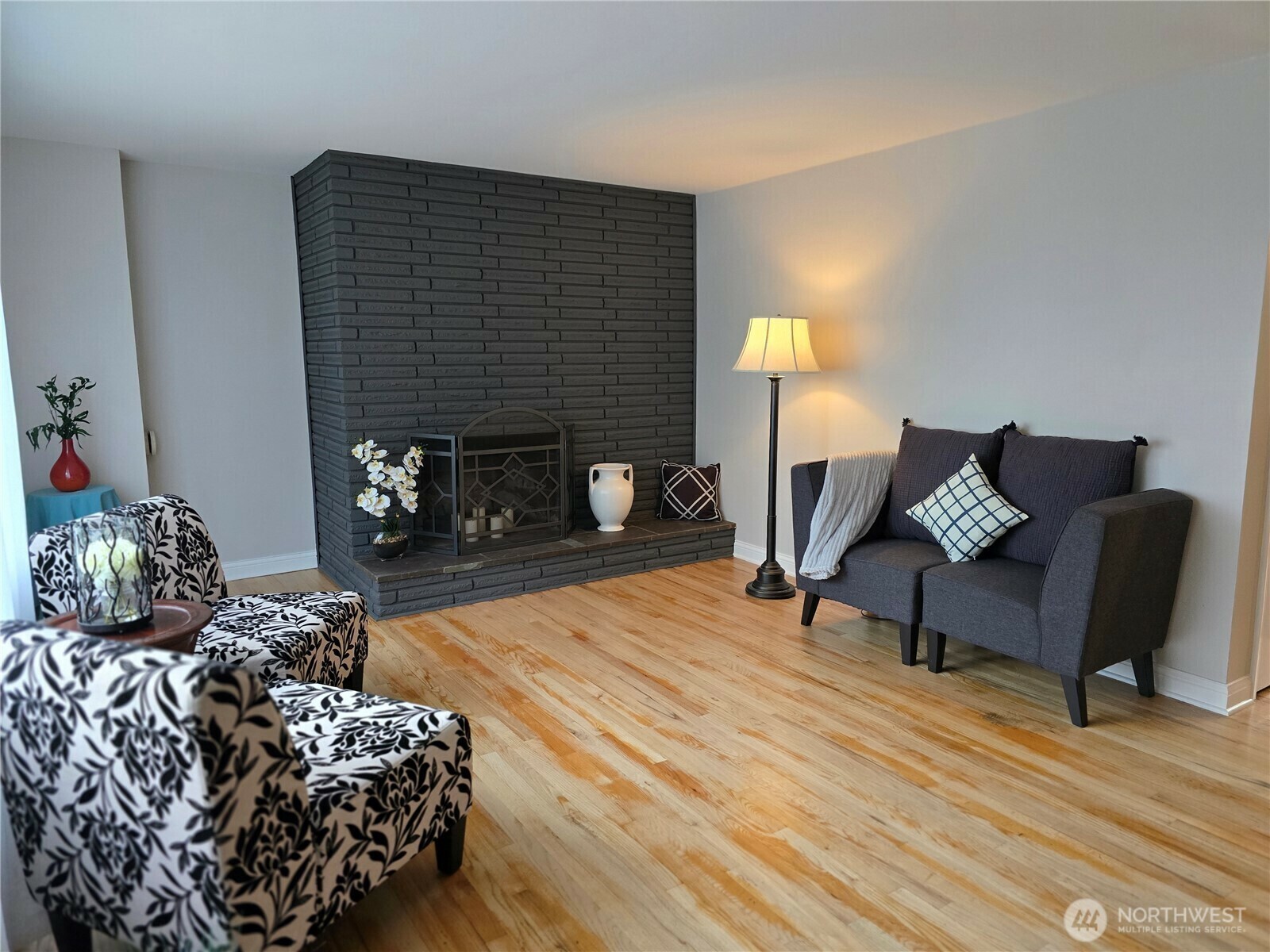 Property Photo: 20631 10th Avenue S WA 98198