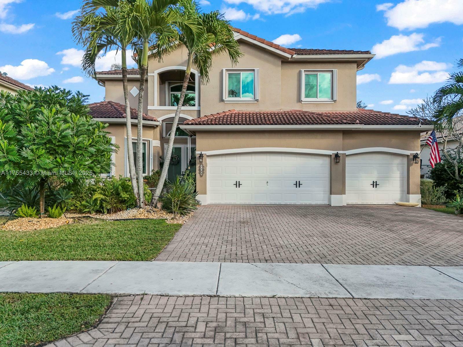 Property Photo:  2165 SE 20th Ave  FL 33035 