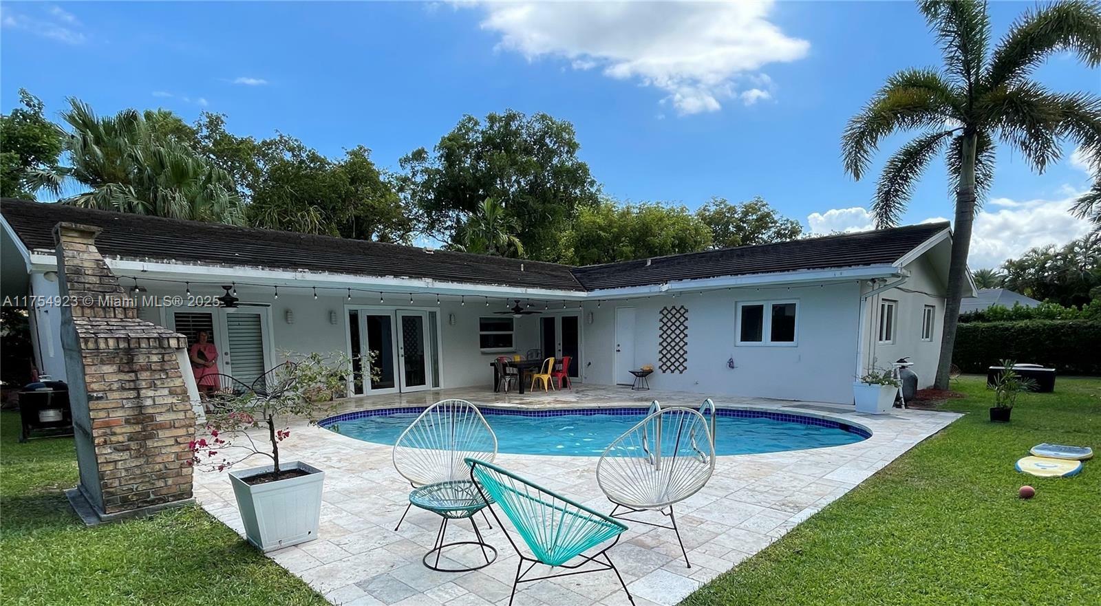 Property Photo:  735 Coronado Ave  FL 33143 