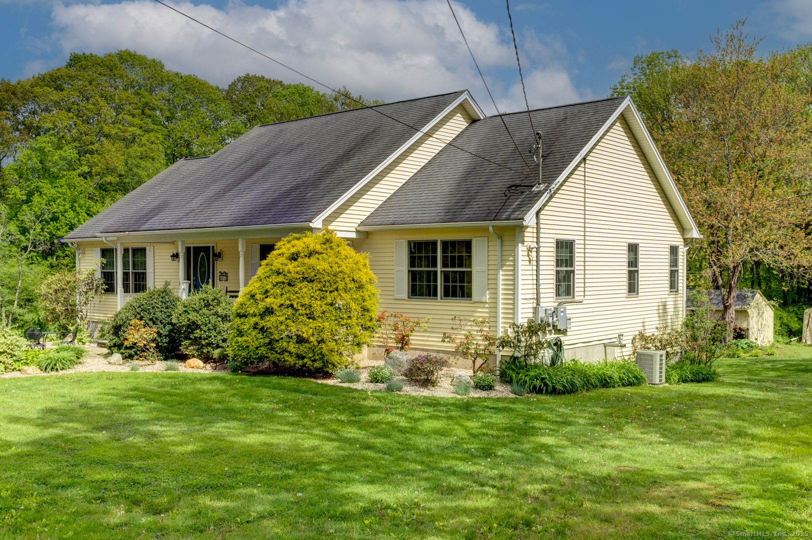 Property Photo:  37 East Morris Lane  CT 06763 