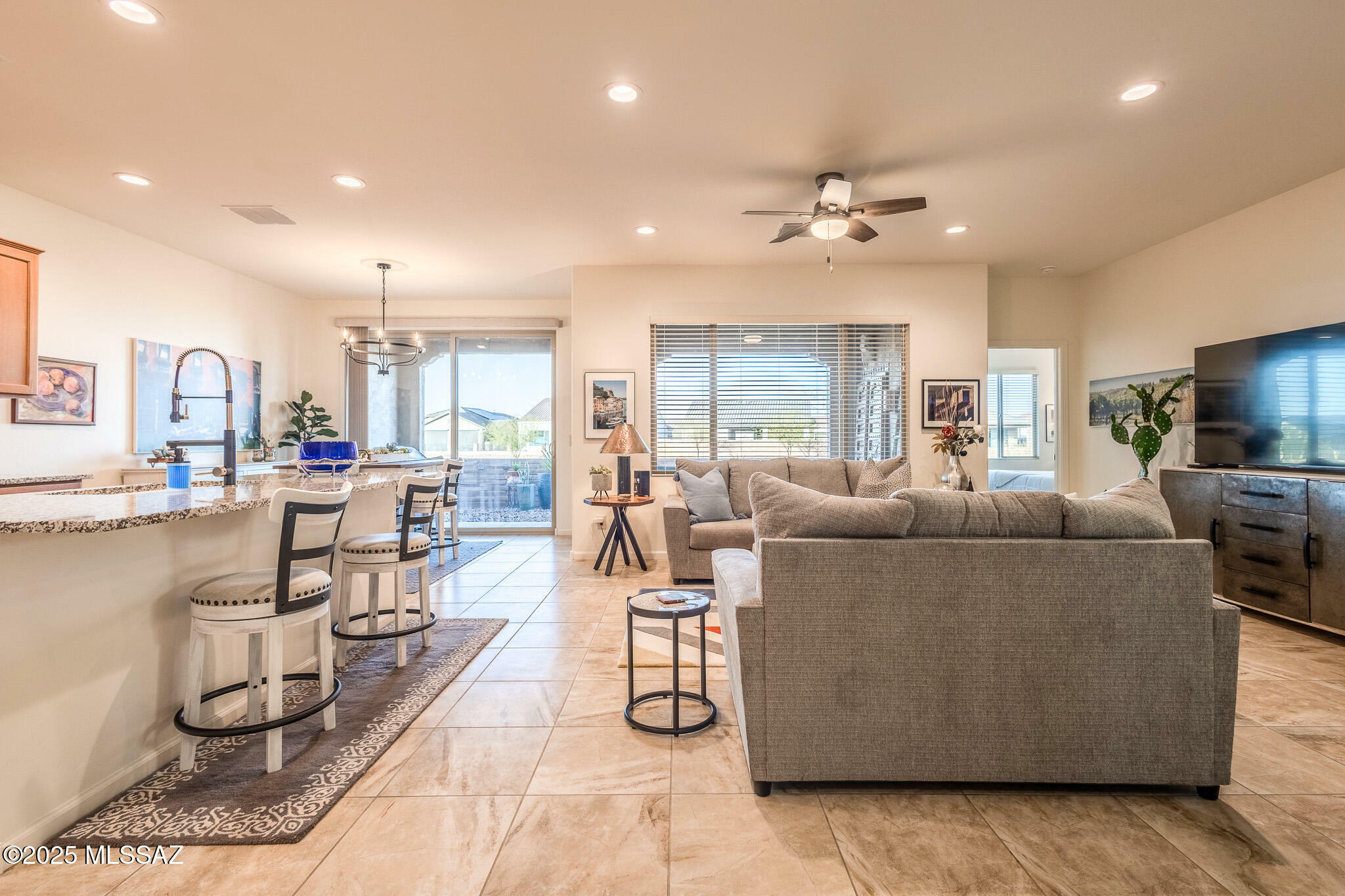 Property Photo: 1347 E Basalt Drive Drive AZ 85614