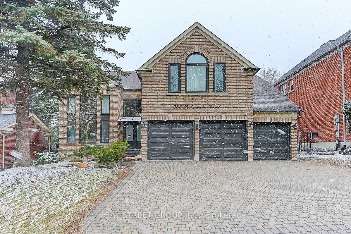 Property Photo: 955 Portminster Crt ON L3X 1L8