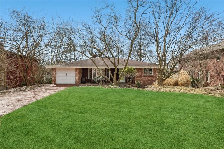 Property Photo: 15 Oak Glen Dr PA 15139