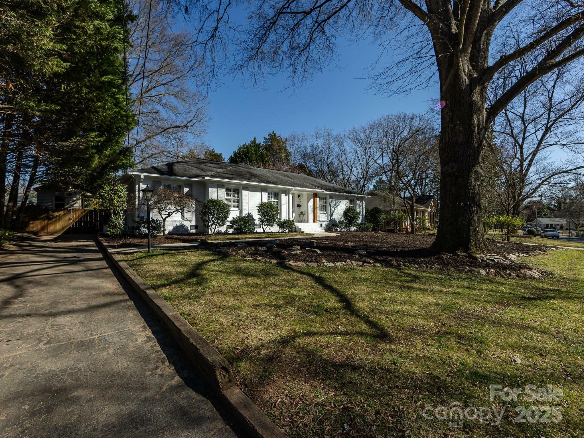 Property Photo:  7037 Wrentree Drive  NC 28210 