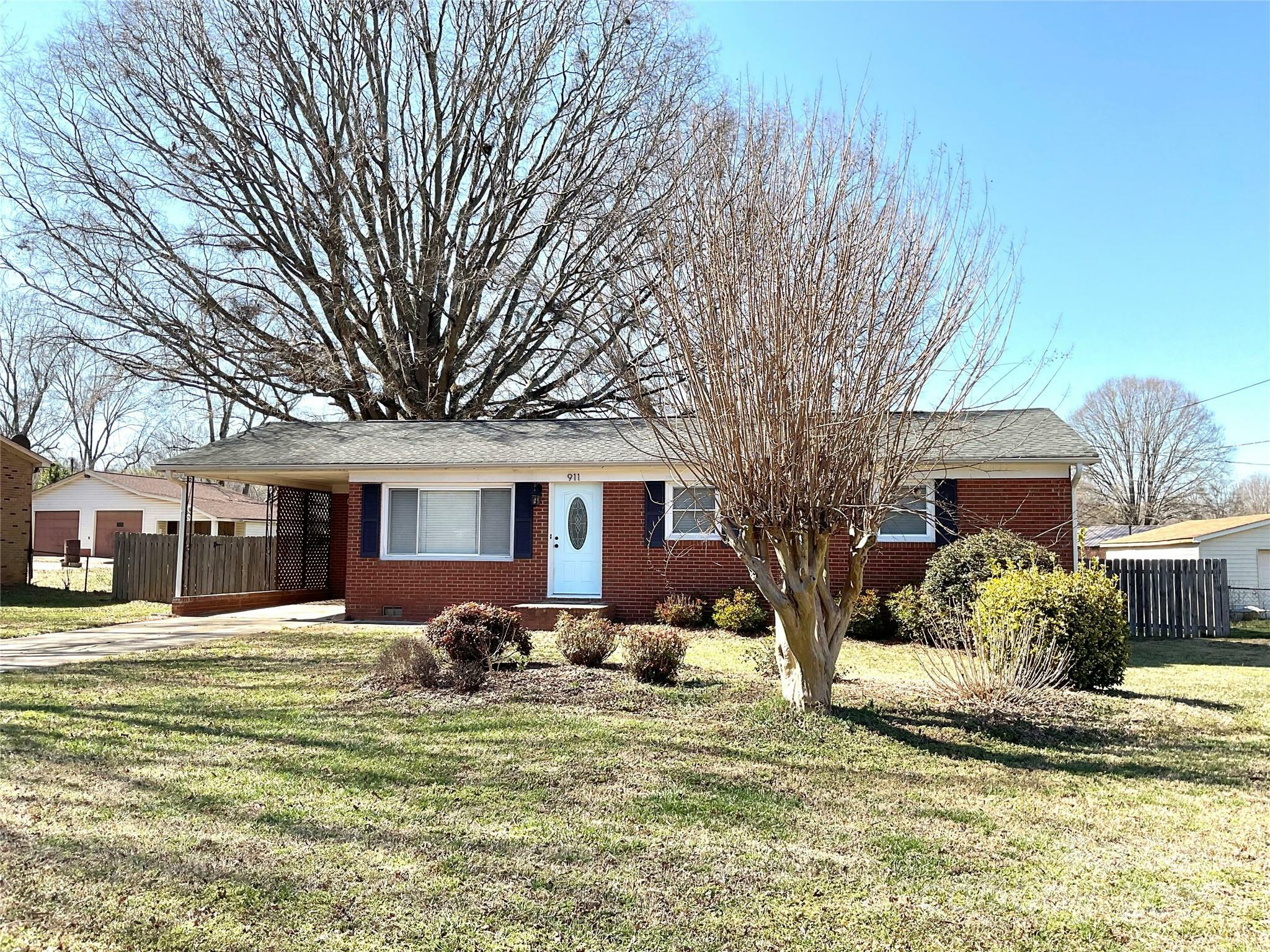 Property Photo:  911 Union Terrace  NC 28056 