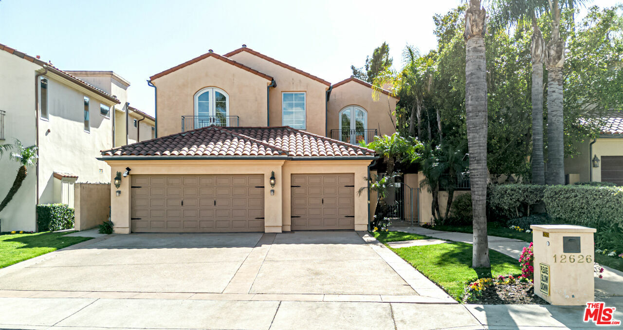 Property Photo: 12626 Promontory Rd CA 90049