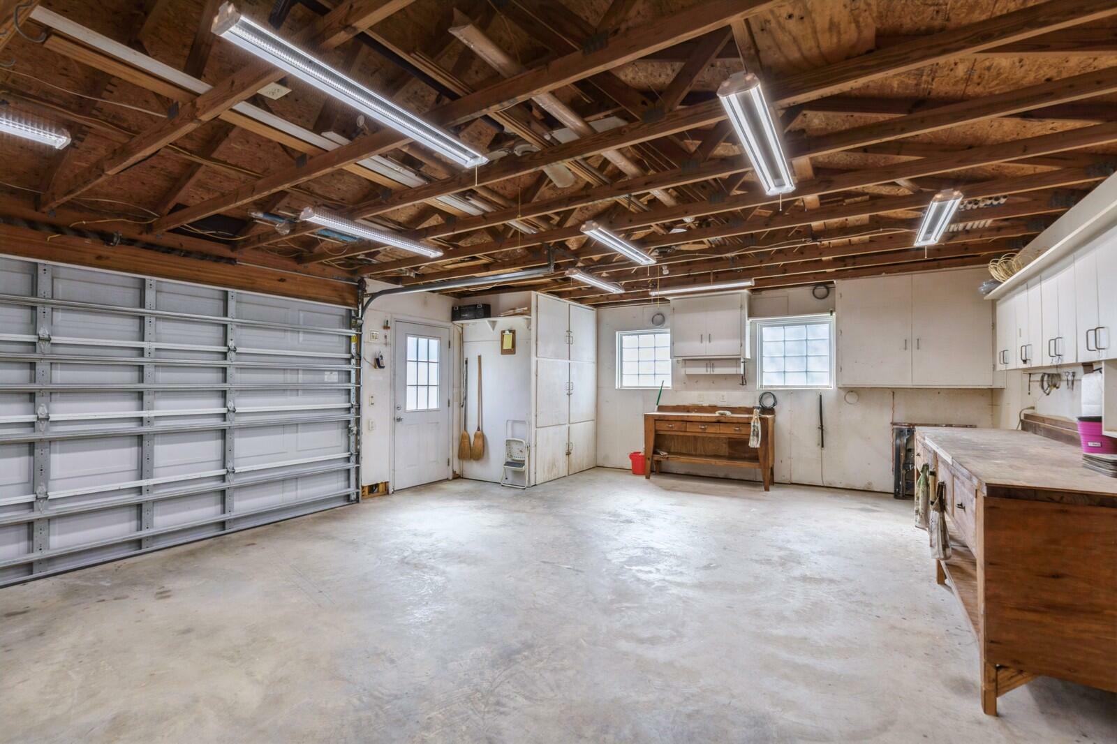 Property Photo: 219 SW Deluna Road FL 32548