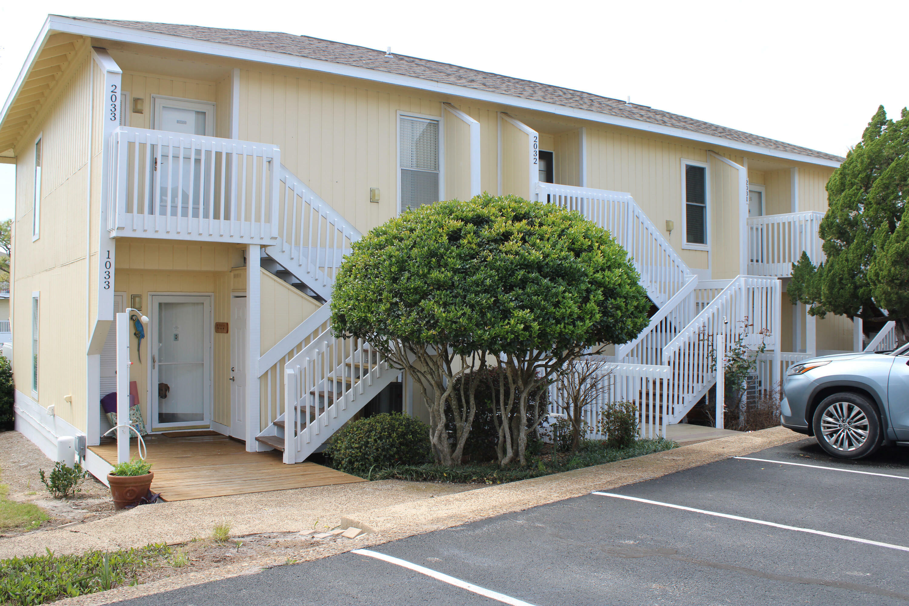 Property Photo: 775 Gulf Shore Drive 2033 FL 32541