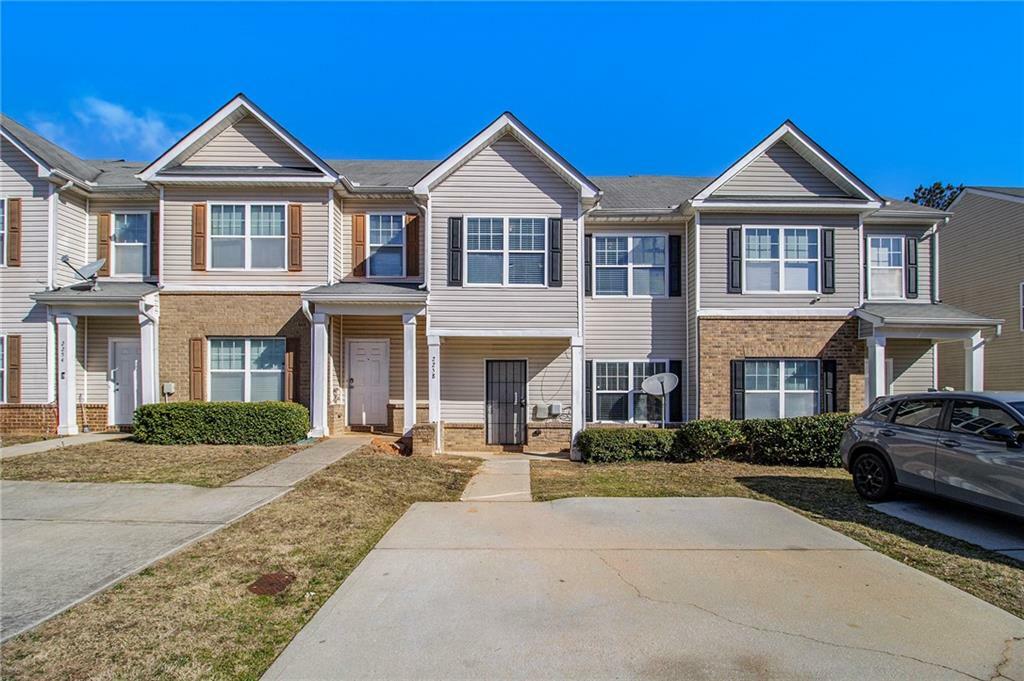 Property Photo: 2258 Bigwood Trail GA 30349