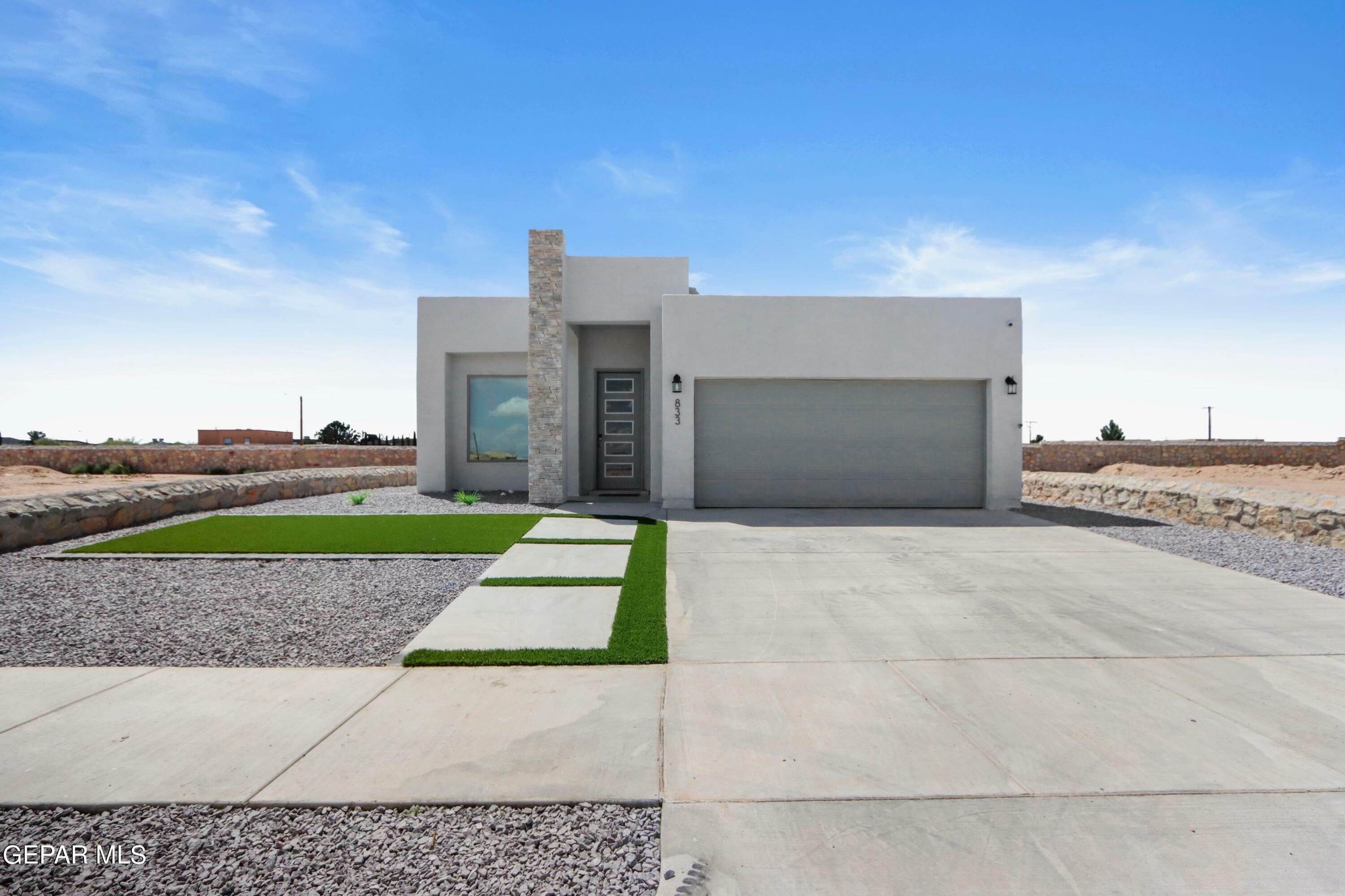 13820 Margaret Ponce Avenue  Horizon City TX 79928 photo