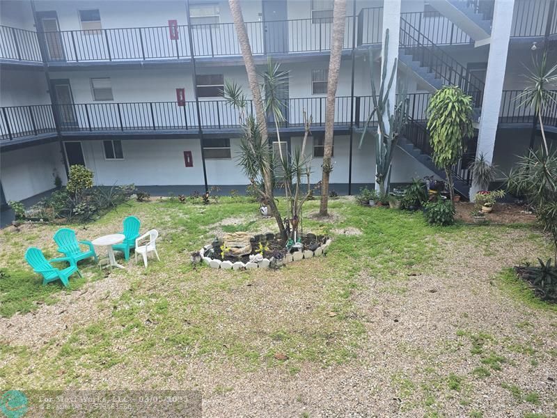Property Photo: 2800 Somerset Dr 203J FL 33311