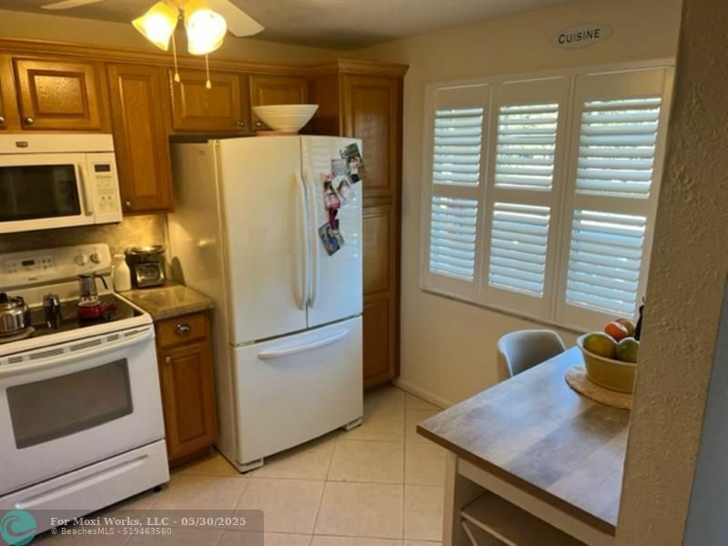 Property Photo: 3003 Portofino Isle K-2 FL 33066