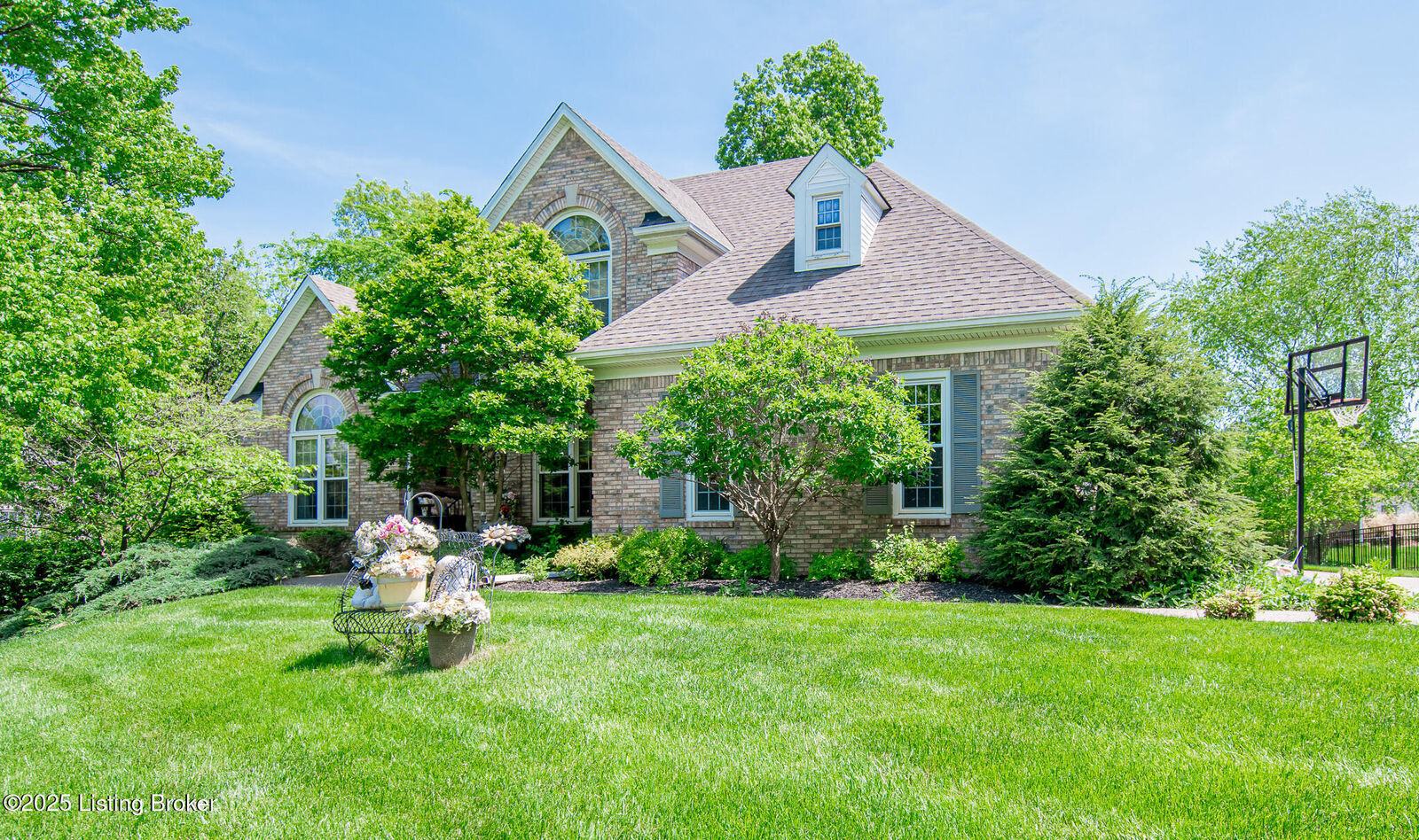 Property Photo:  10605 Taylor Farm Ct  KY 40059 