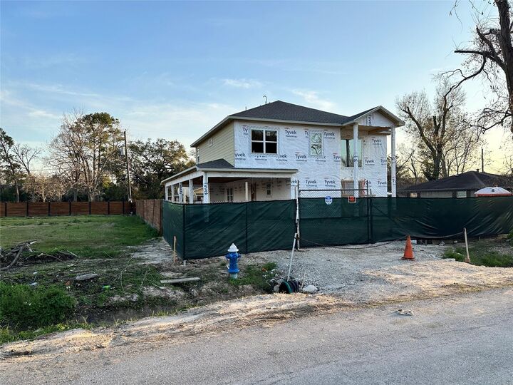 Property Photo:  3110 Druid Street  TX 77091 