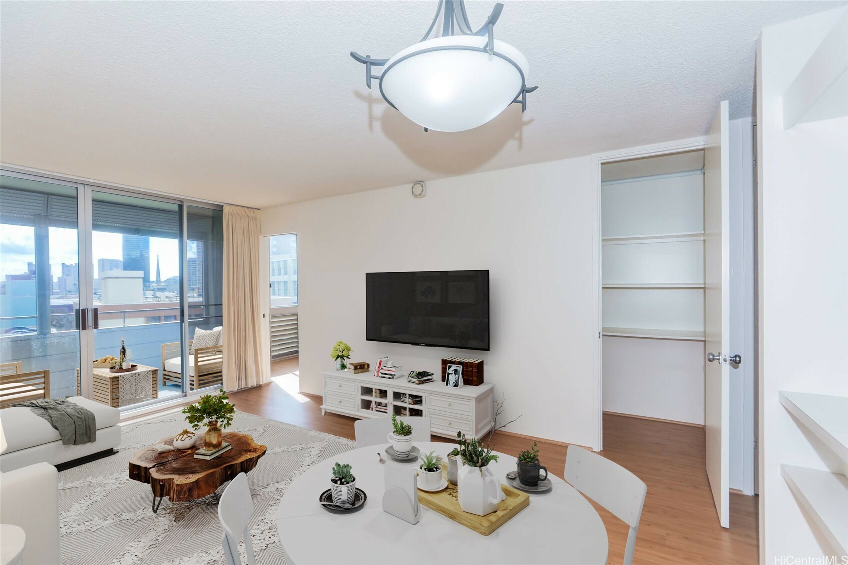 Property Photo: 780 Amana Street 405 HI 96814