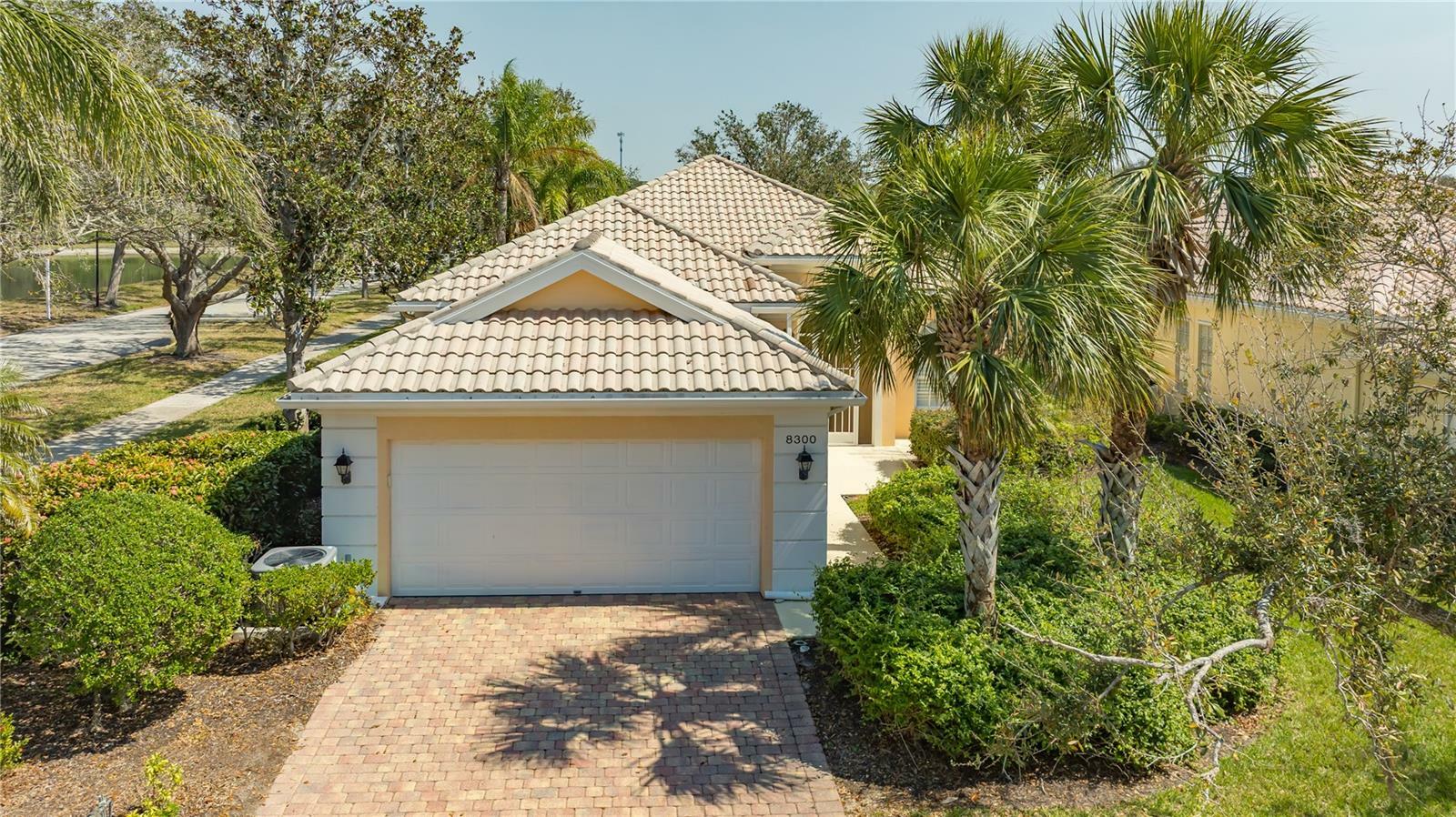 Property Photo:  8300 Jesolo Lane  FL 34238 