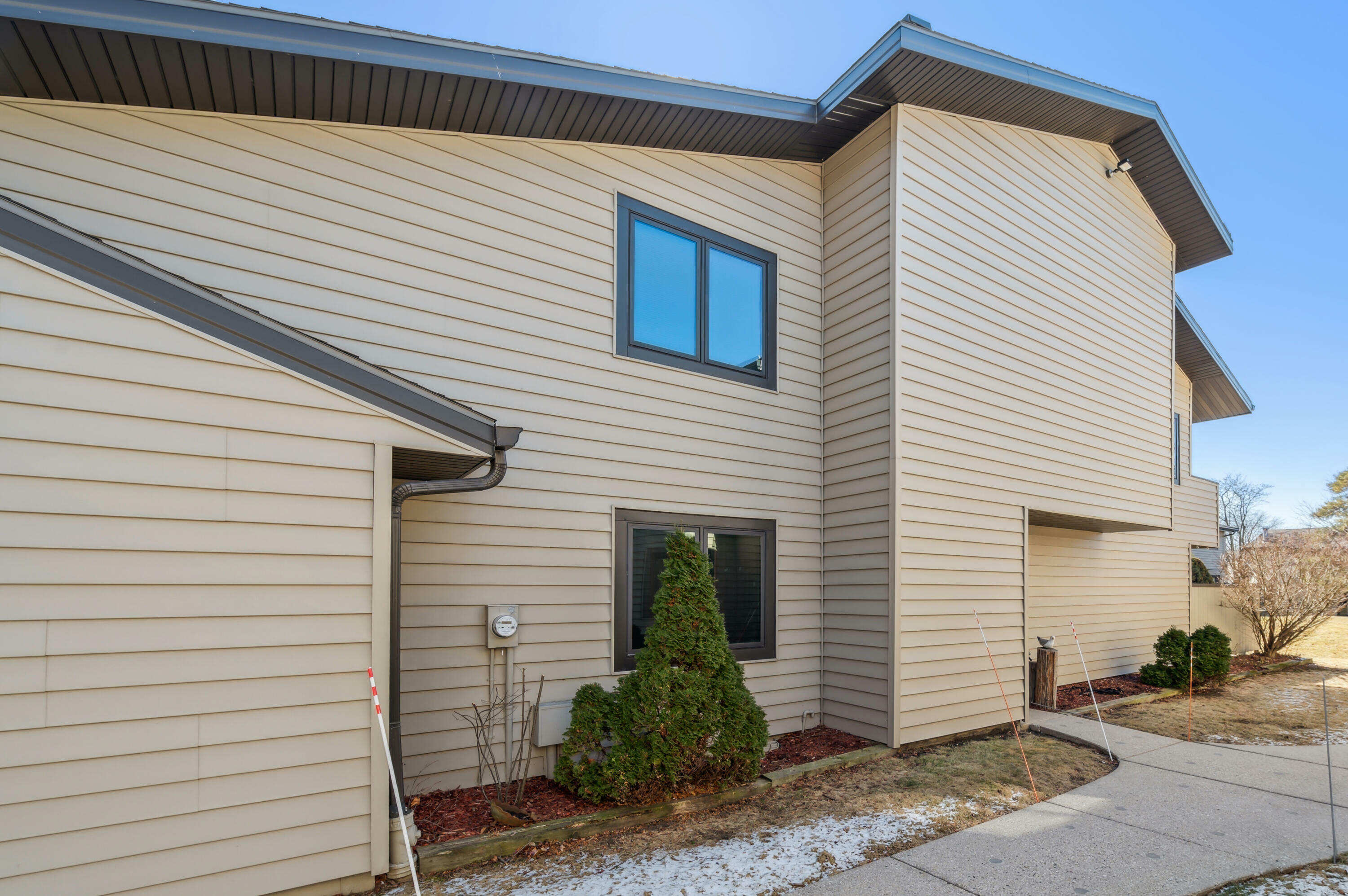 Property Photo:  9207 N 70th St  WI 53223 