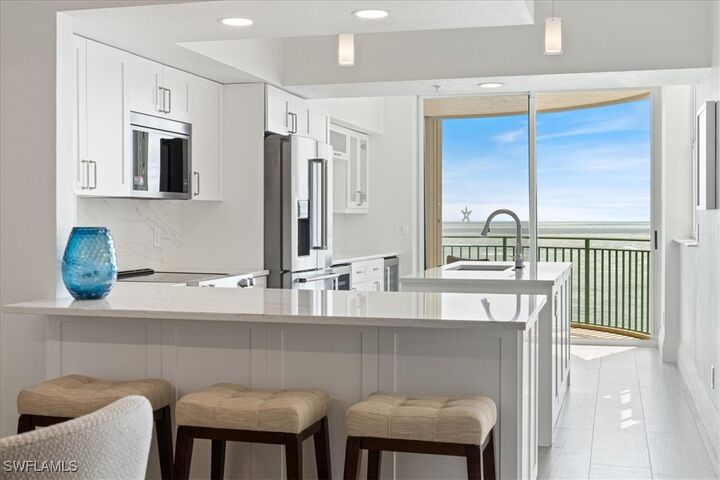 Property Photo: 980 Cape Marco Drive 805 FL 34145