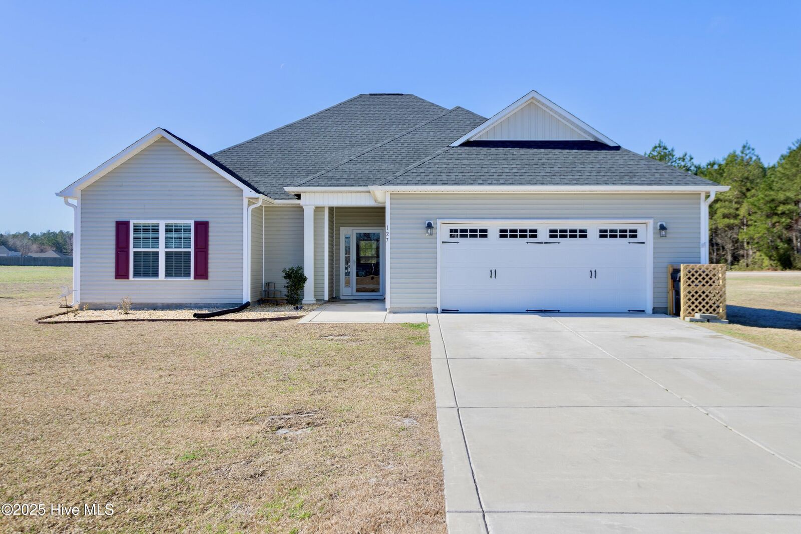 Property Photo:  127 Village Creek Drive  NC 28555 