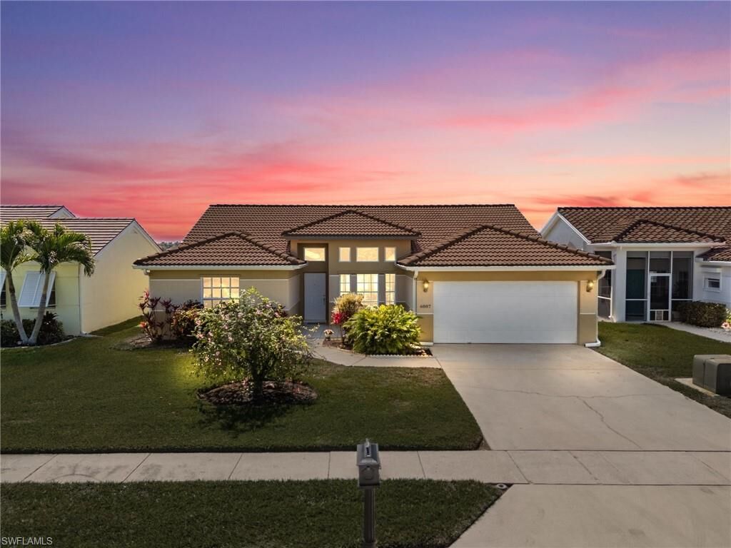 Property Photo: 6887 Mill Pond Cir FL 34109