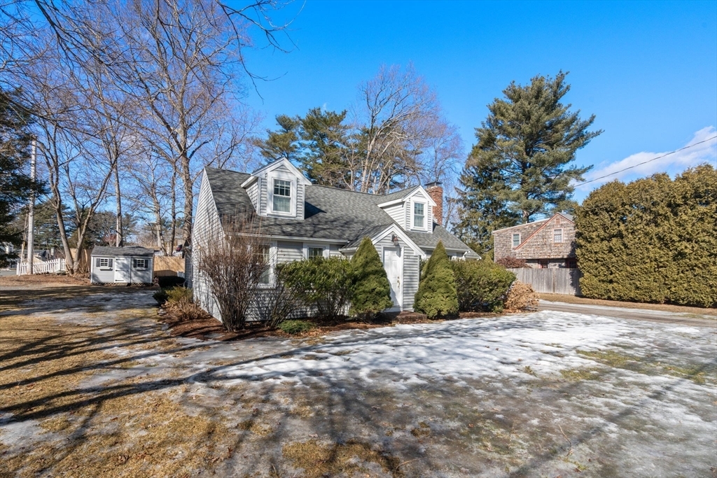 Property Photo:  199 Pond Street  MA 02090 