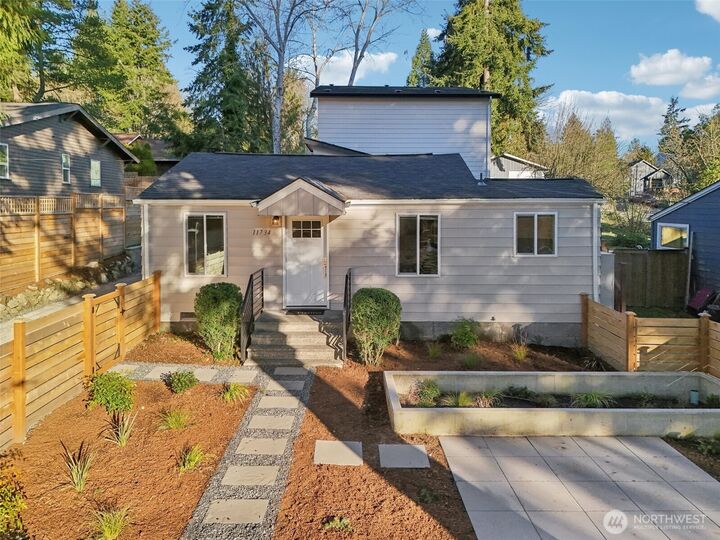 Property Photo: 11734 38th Avenue NE WA 98125