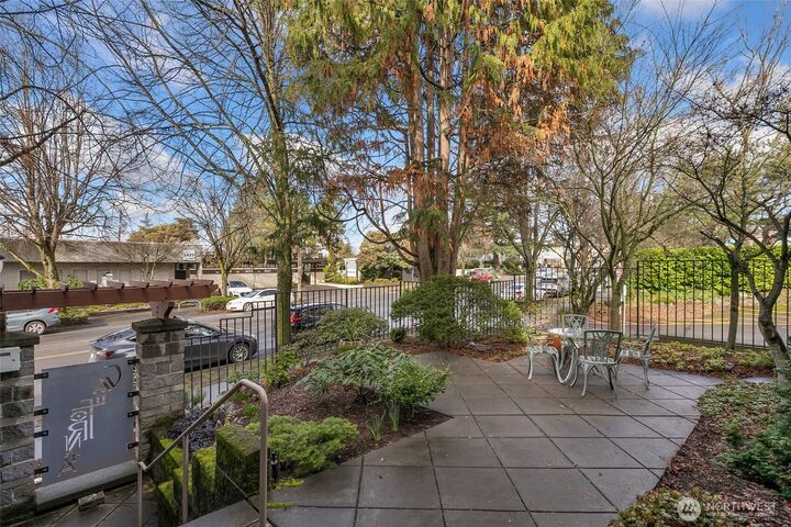 Property Photo: 5430 California Avenue SW 3A WA 98136