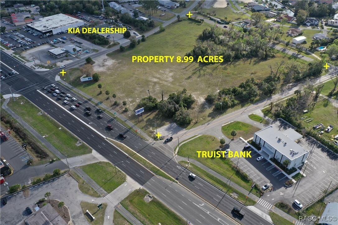 Property Photo:  1600 SE Highway 19  FL 34429 