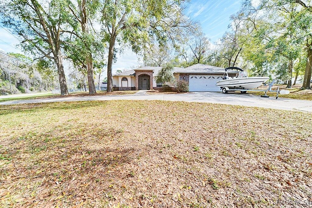 Property Photo: 5415 S Eaton Terrace FL 34452